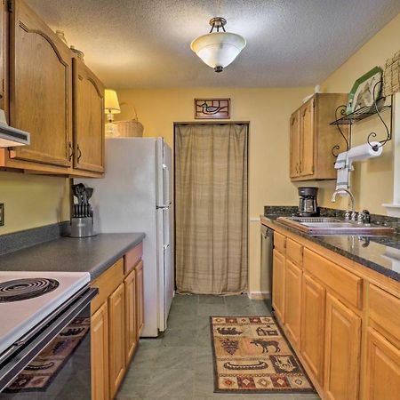 Creekside Retreat With Deck, 18 Miles To Wolf Ridge Villa Weaverville Buitenkant foto