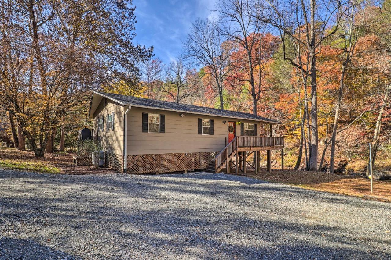 Creekside Retreat With Deck, 18 Miles To Wolf Ridge Villa Weaverville Buitenkant foto